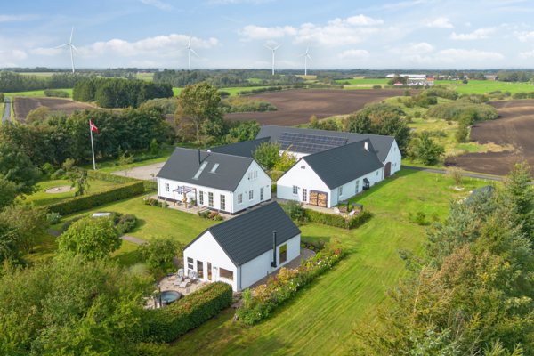 Ejendommen