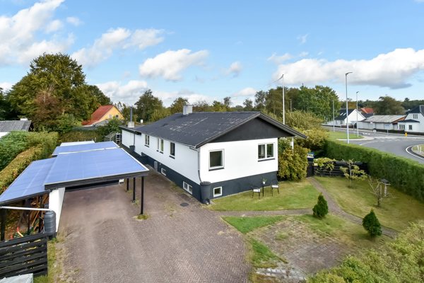 Ejendommen