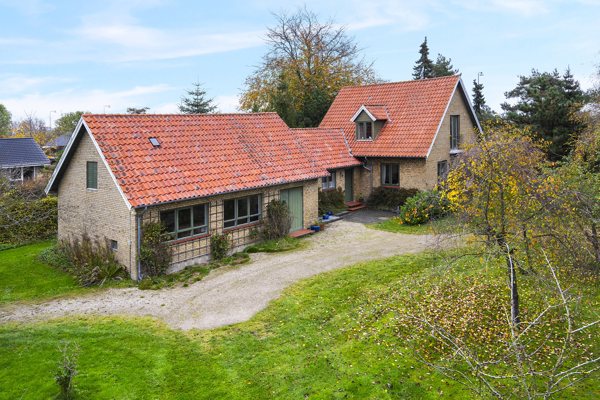 Ejendommen