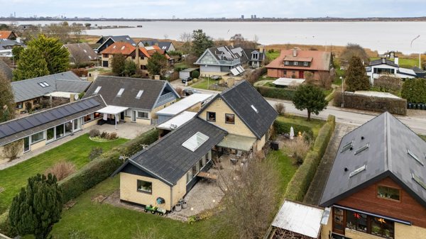 Ejendommen