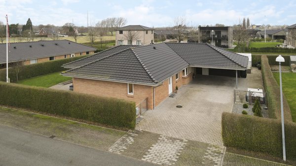 Ejendommen