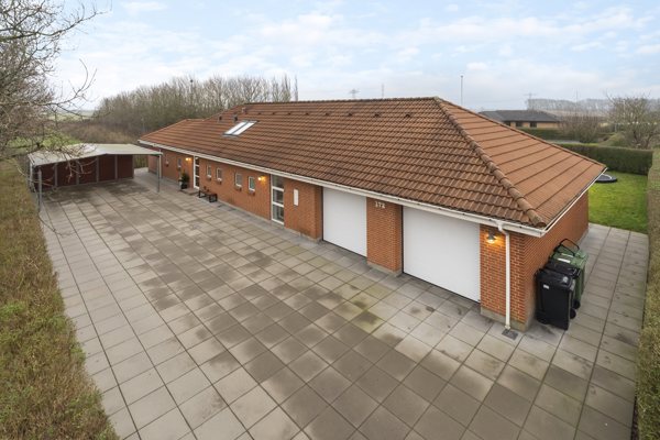 Ejendommen