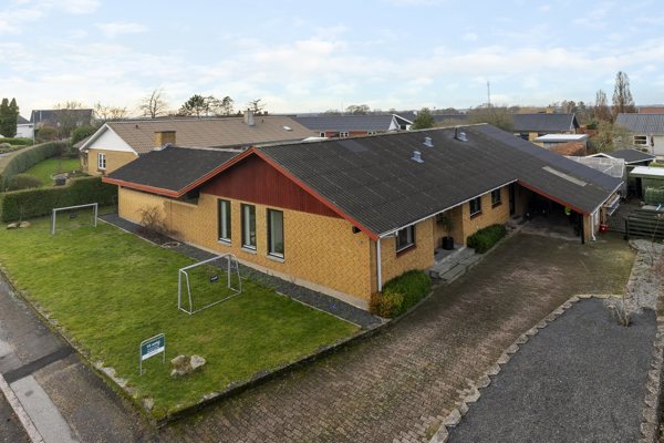Ejendommen