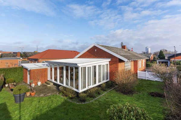 Huset set fra haven