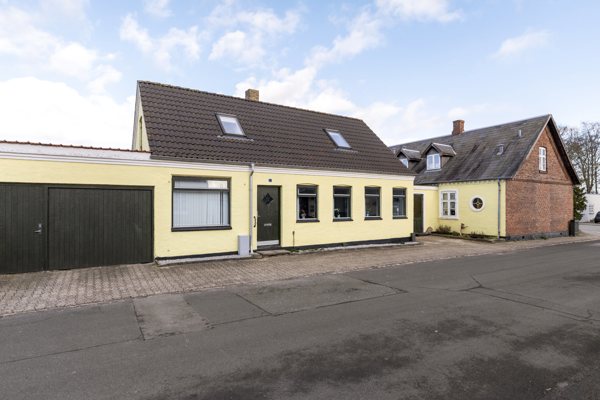 Ejendommen