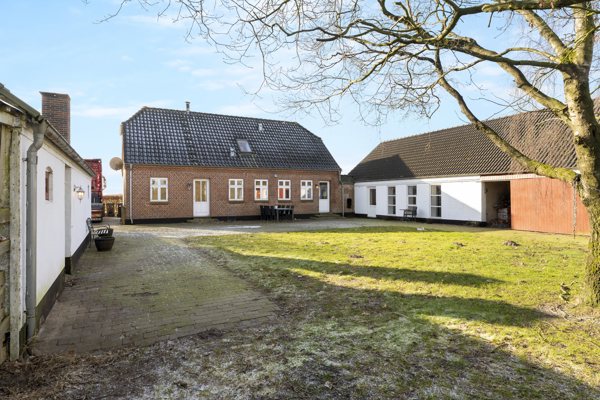 Ejendommen