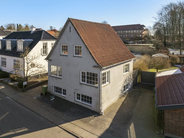 Ejendommen