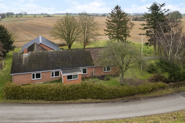 Ejendommen