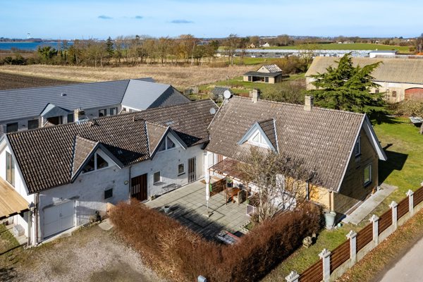 Ejendommen