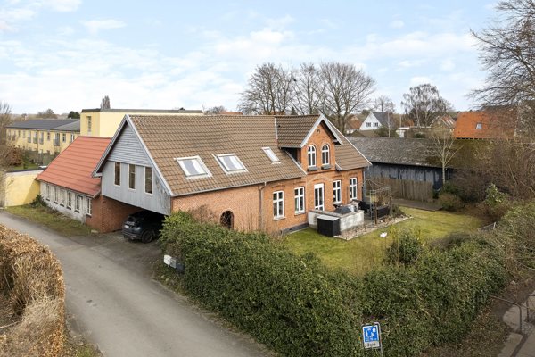 Ejendommen