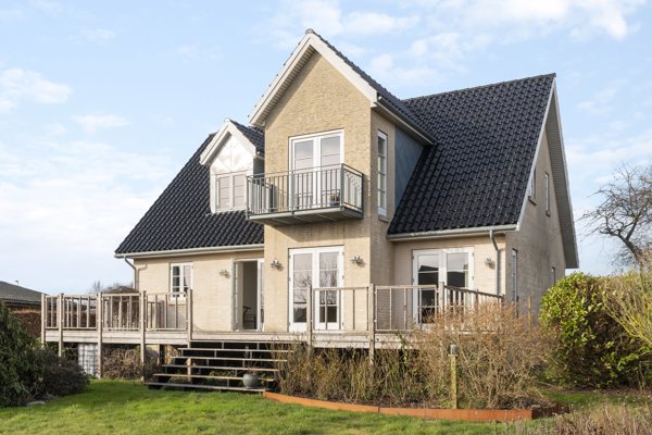 Ejendommen