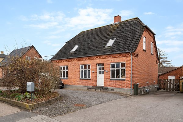 Ejendommen
