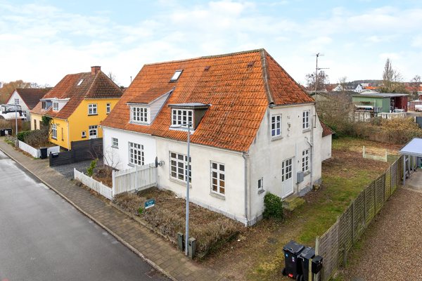 Ejendommen