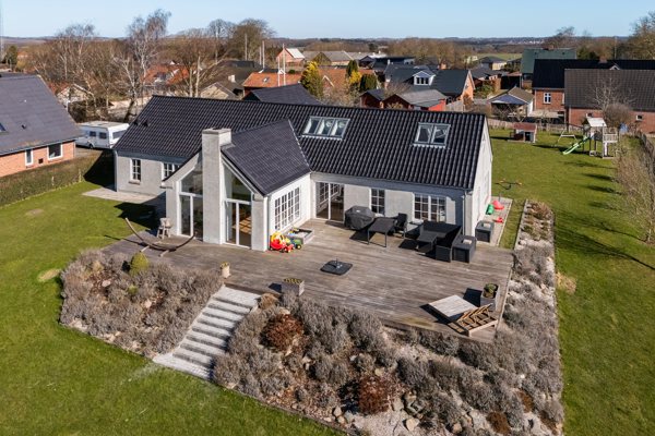 Ejendommen