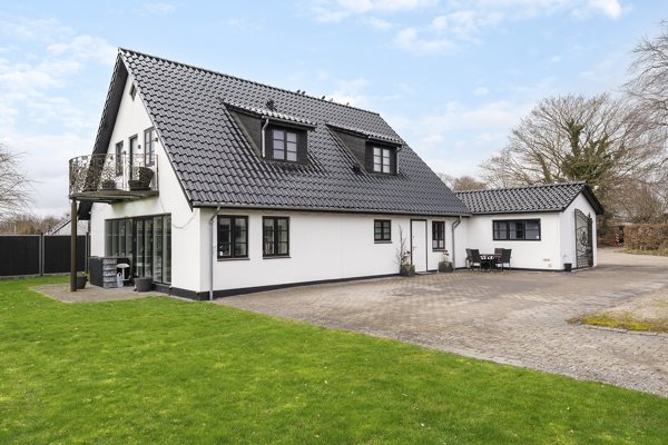 Ejendommen