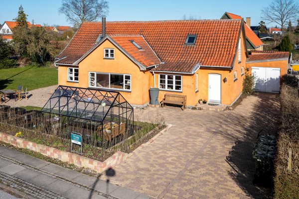 Ejendommen