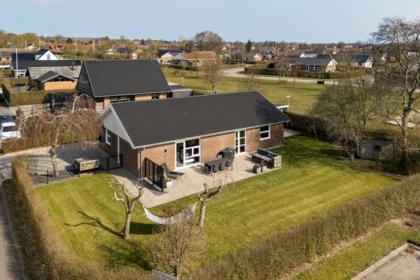 Ejendommen