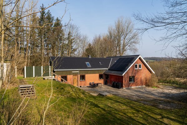 Ejendommen
