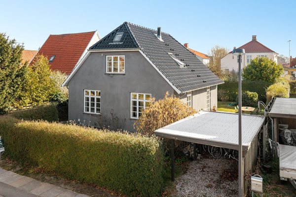 Ejendommen