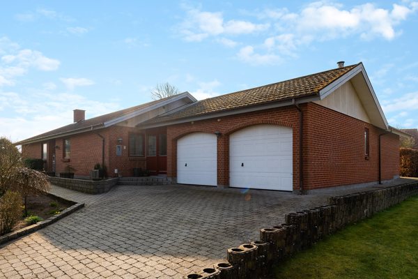 Ejendommen