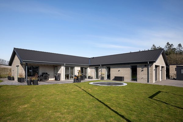 Ejendommen