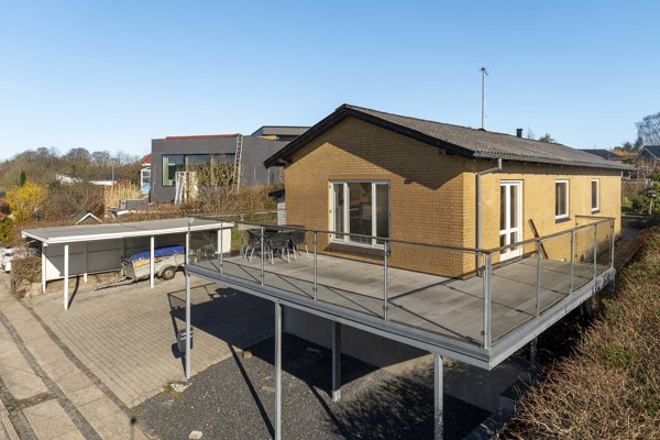 Ejendommen