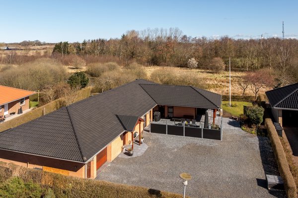 Ejendommen