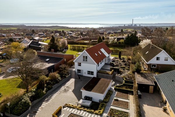 Ejendommen