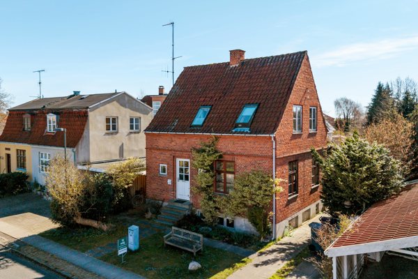Ejendommen