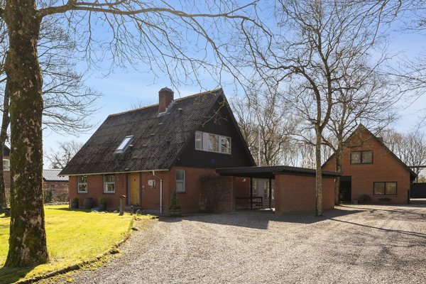 Ejendommen