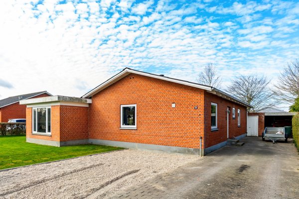 Forside af huset