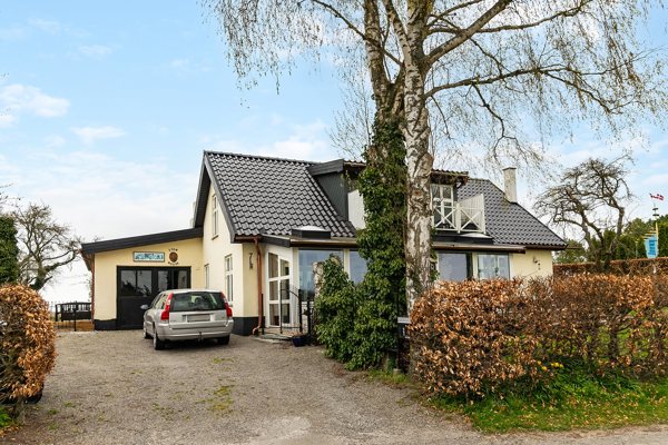 Ejendommen