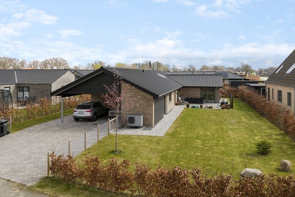 Ejendommen