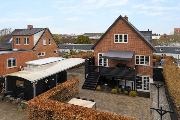 Ejendommen