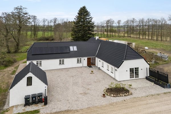 Ejendommen