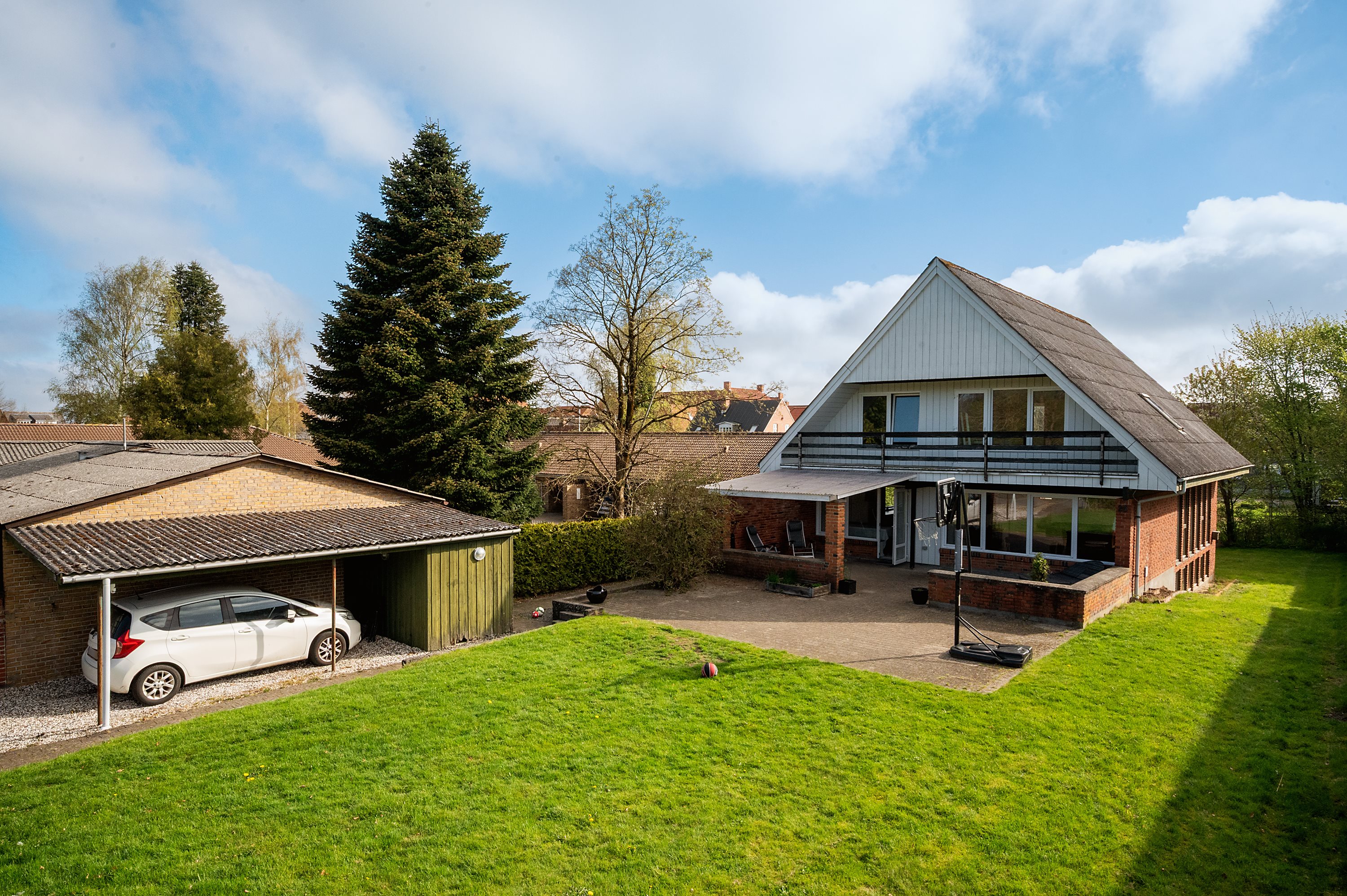 Villa på Skolevangen 25 8620 Kjellerup.