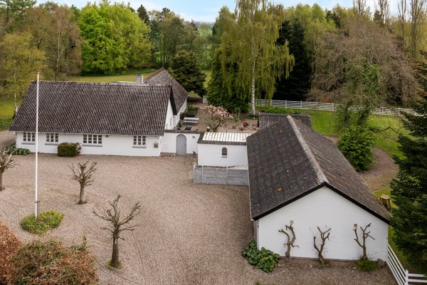 Ejendommen