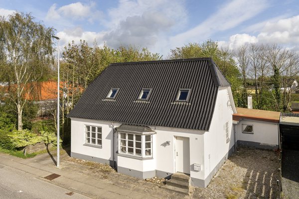 Ejendommen