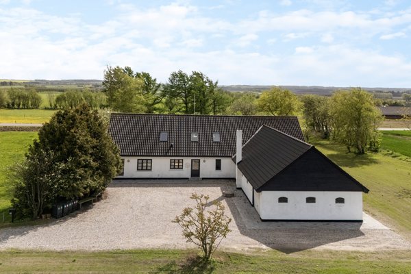 Ejendommen