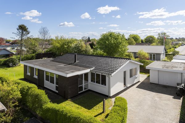Ejendommen