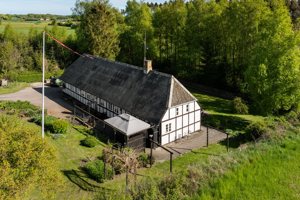 Ejendommen