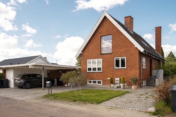 Ejendommen
