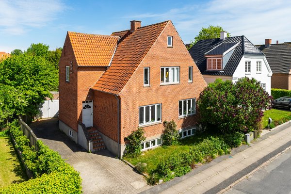 Ejendommen