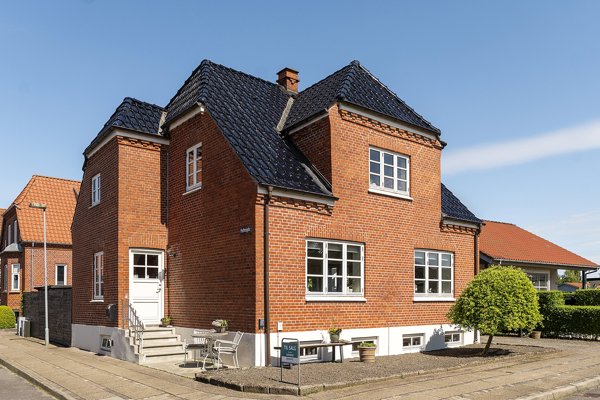Ejendommen