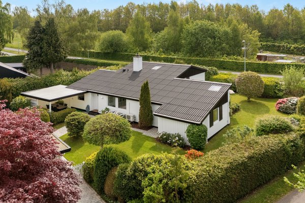 Ejendommen