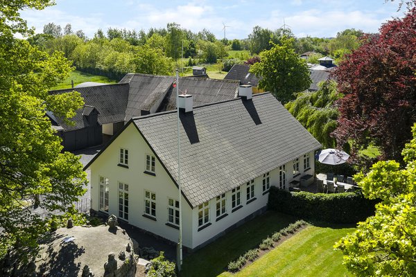 Ejendommen