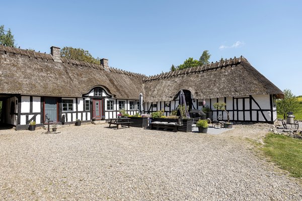Ejendommen