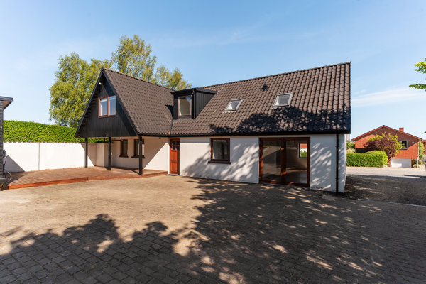 Ejendommen