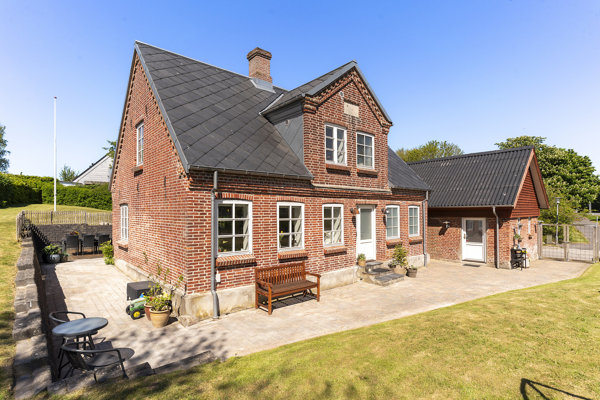 Ejendommen