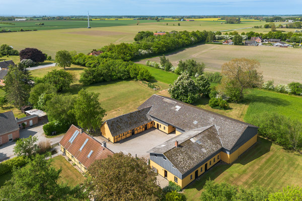 Ejendommen